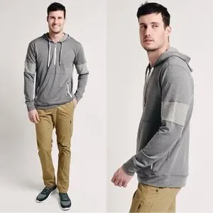 Vuori zion half zip shop